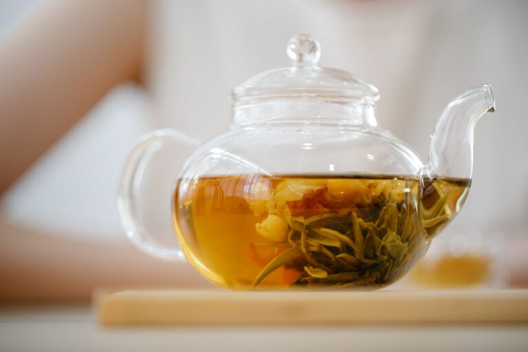 Cold Brewing Tea the Slow Way - Teas & Infusions
